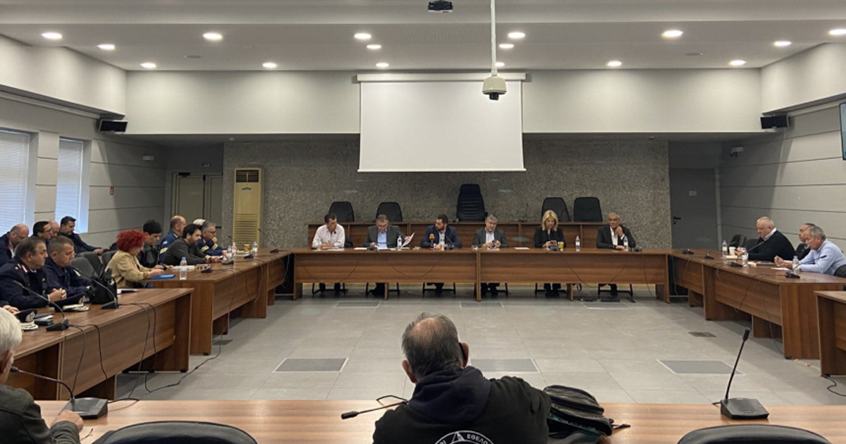 Σύσκεψη στην Εύβοια για την παράνομη διαχείριση αποβλήτων στα όρια των Δήμων Τανάγρας και Χαλκιδέων