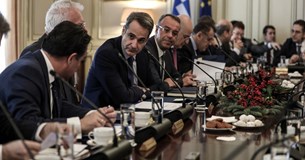 Αντίστροφη μέτρηση για ανασχηματισμό - Τα σενάρια που εξετάζονται