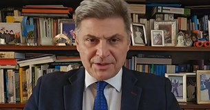 Δεν παραδίδει την έδρα ο Φαραντούρης: Λογοδοτώ μόνο στους συμπολίτες μου