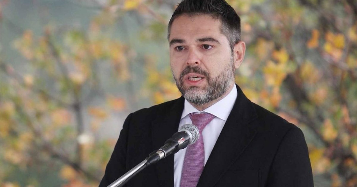 Ο Γιάννης Σαρακιώτης στηλιτεύει την κυβέρνηση για το «Χάρτη Μετάβασης των Ενόπλων Δυνάμεων στη Νέα Εποχή»