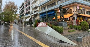 Ξεκίνησε να χιονίζει στη Θήβα