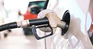 Καύσιμα: Ωρα μηδέν για βενζίνη στα 2 ευρώ - Σε ποιούς νομούς εκτινάχθηκαν οι τιμές