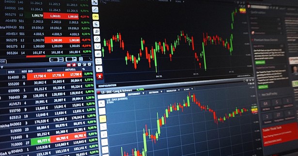Χρηματιστήριο: Εκτίναξη 6% του Γ.Δ. μετά την εκεχειρία - Βουτιά στις αποδόσεις ομολόγων