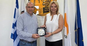 Στο Δήμο Λάρνακας η Δήμαρχος Χαλκιδέων Έλενα Βάκα