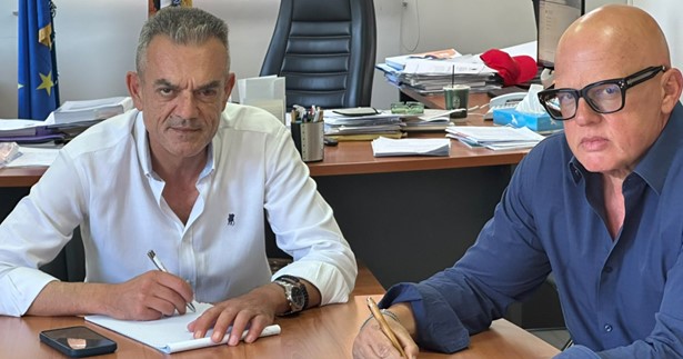 «Έπεσαν» οι υπογραφές για την αναβάθμιση του 7ου-8ου Δημοτικού Θήβας