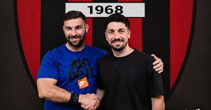 Νέα ανανέωση ανακοίνωσε ο ΑΟ Θήβα - Συνεχίζει με τον Γιάννη Παιδάκη
