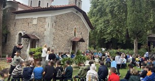 Ο Μητροπολίτης Γεώργιος στην Κατασκήνωση της Μητροπόλεως στον Παρνασσό Ο Μητροπολίτης Γεώργιος στην Κατασκήνωση της Μητροπόλεως στον Παρνασσό