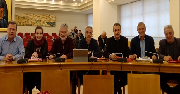 Στερεά Υπεροχής: Μία από τα ίδια, στη συνεδρίαση του περιφερειακού συμβουλίου