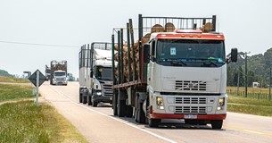 Δεν κλείνει το μεταφορών στη Θήβα - Όχι στην εκτροπή 5000 φορτηγών απο την Ελευσίνας Θήβας