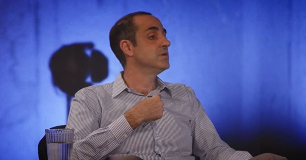 O Γρηγόρης Δημητριάδης μιλά στον Θανάση Λάλα για όλα: Την πολιτική διαδρομή του, τη θητεία στο Μαξίμου, τις κόντρες με επιχειρηματίες