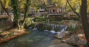 Οι Πηγές της Κρύας στη Λιβαδειά - εκεί όπου η φύση, ο μύθος και η πόλη συναντιούνται