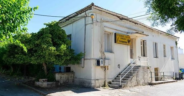Θωμάς Κιούσης: Προχειρότητα και αναποτελεσματικότητα για το παλαιό νοσοκομείο Θήβας