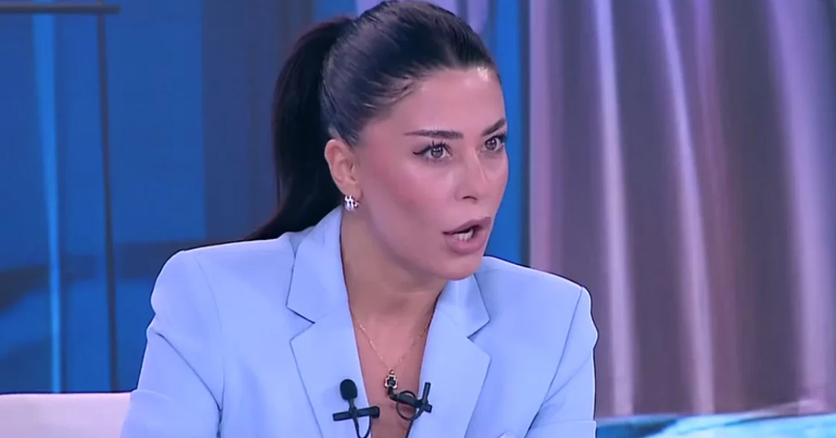 Λατινοπούλου: Για 45 λεπτά δεχόμουν χυδαία επίθεση από τους γύφτους στην Τήνο, η μητέρα μου τρομοκρατήθηκε