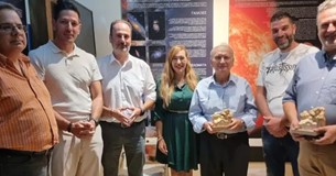 Βραδιές Αστροφυσικής και Παρατήρησης στο Καρπενήσι Βραδιές Αστροφυσικής και Παρατήρησης στο Καρπενήσι