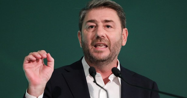 Ανδρουλάκης: 10+1 προτάσεις του ΠΑΣΟΚ για το ιδιωτικό χρέος