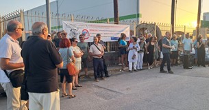264 κοντέινερ μπαταριών έξω απο τη Θήβα