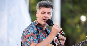 Από την Επίδαυρο στη Θήβα η «Ειρήνη» - Τι είπε ο Φοίβος Δεληβοριάς στο Ράδιο Θήβα