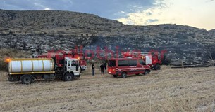 Ξέσπασε φωτιά στην Υλίκη Βοιωτίας - Αμεση η παρέμβαση της πυροσβεστικής Ξέσπασε φωτιά στην Υλίκη Βοιωτίας - Αμεση η παρέμβαση της πυροσβεστικής