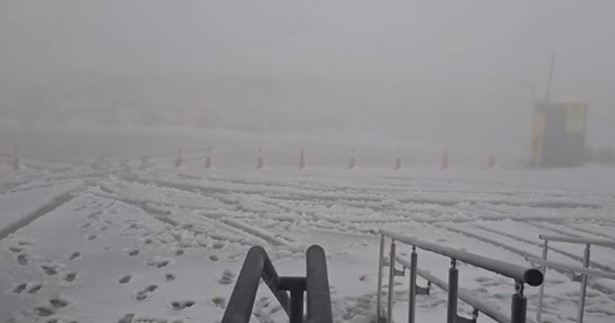 Στα λευκά ντύθηκε ο Παρνασσός - Οι πρώτες εικόνες από τη χιονόπτωση στο Χιονοδρομικό Κέντρο