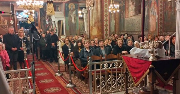 Με θρησκευτική κατάνυξη η πανήγυρη του Ιερού Ναού Ευαγγελιστή Λουκά στον Ορχομενό