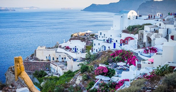 ΤτΕ: 28,5 εκατ. τουρίστες υποδέχθηκε η Ελλάδα στο 8μηνο - Οι αγορές που εκτίναξαν τα έσοδα