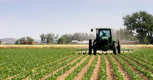 Χαμηλότοκα δάνεια σε αγρότες μέσω του Ταμείου Εγγυοδοσίας Αγροτικής Ανάπτυξης