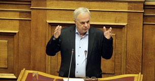 Β. Αποστόλου: Είναι απαράδεκτο να θεσπίζεται έστω και 1 λεπτό απλήρωτης και αδήλωτης εργασίας Β. Αποστόλου: Είναι απαράδεκτο να θεσπίζεται έστω και 1 λεπτό απλήρωτης και αδήλωτης εργασίας