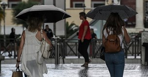 Απότομη μεταβολή του καιρού: Πτώση θερμοκρασίας, θυελλώδεις άνεμοι και πιθανότητα Μεσογειακού κυκλώνα Απότομη μεταβολή του καιρού: Πτώση θερμοκρασίας, θυελλώδεις άνεμοι και πιθανότητα Μεσογειακού κυκλώνα