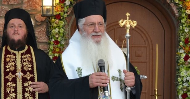 Ο Μητροπολίτης Γεώργιος στο «Ράδιο Θήβα» - «Πάνε να ρίξουν την ευθύνη στην εκκλησία»