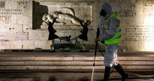 Σε «τεντωμένο σκοινί» μεταξύ τρίτου κύματος και μεταλλάξεων