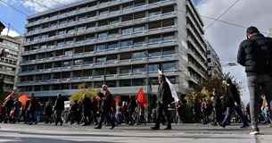 Εργατικό Κέντρο Θήβας: «Το δόγμα της κυβέρνησης Μητσοτάκη - Αστυνομία παντού» Εργατικό Κέντρο Θήβας: «Το δόγμα της κυβέρνησης Μητσοτάκη - Αστυνομία παντού»