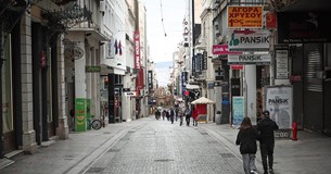 Lockdown: Όλα τα σενάρια για λιανεμπόριο, εστίαση, σχολεία - Το άνοιγμα σε 3+2 φάσεις